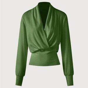 NWT OGL GREEN TUCKABLE SURPLICE TOP